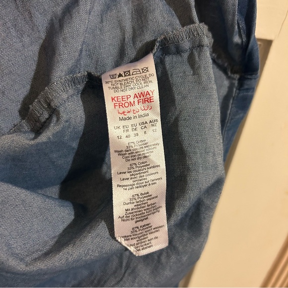 Nasty Gal Denim-like Blue Ruffle Button Up sz 8 - Picture 7 of 7